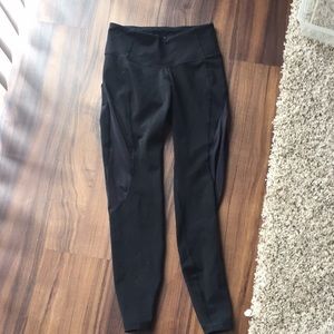 old navy active go-dry women’s black leggings